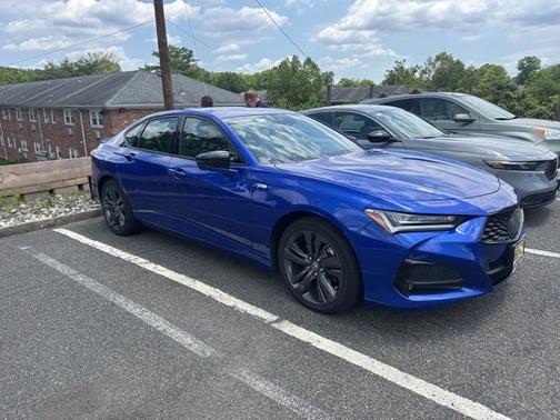 2022 Acura TLX w/A-Spec Package