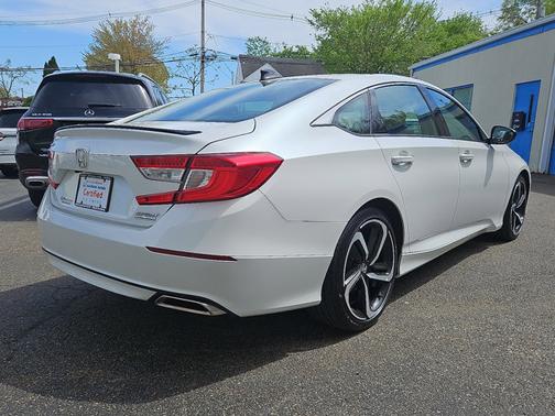2022 Honda Accord Sport SE