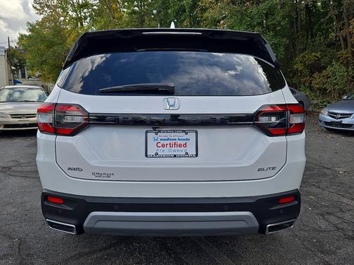 2025 Honda Pilot Elite
