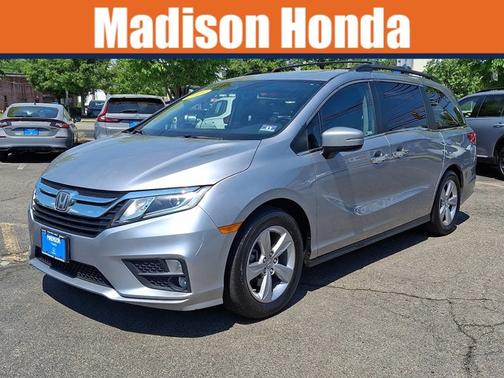 Lunar Silver Metallic   Si 2019 Honda Odyssey EX-L