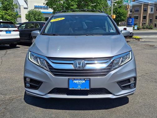 Lunar Silver Metallic   Si 2019 Honda Odyssey EX-L