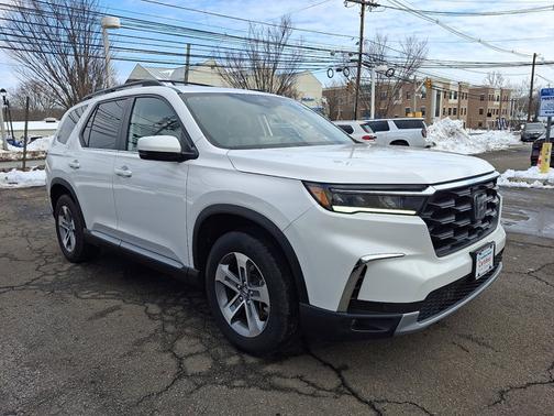 2023 Honda Pilot EX-L 7 Passenger