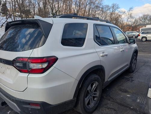2023 Honda Pilot EX-L 7 Passenger