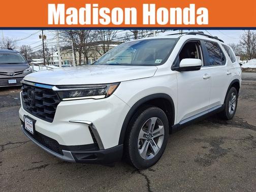 2023 Honda Pilot EX-L 7 Passenger