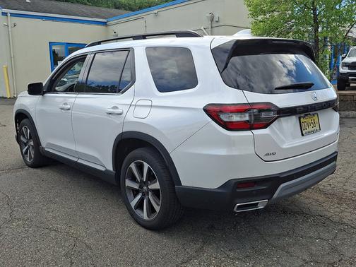 Platinum White Pearl Wx 2023 Honda Pilot Touring