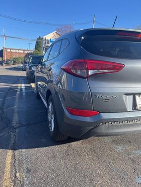 2017 Hyundai TUCSON SE