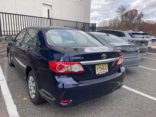 2011 Toyota Corolla LE