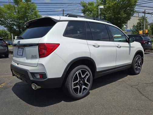 2022 Honda Passport Elite