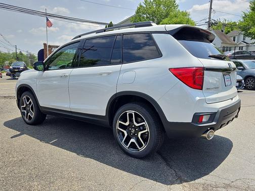 2022 Honda Passport Elite