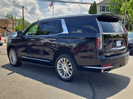 2022 Cadillac Escalade Premium Luxury