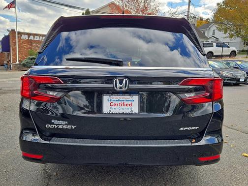 2024 Honda Odyssey Sport