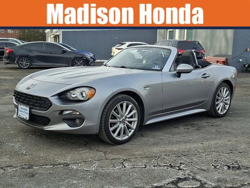 2017 FIAT 124 Spider Lusso