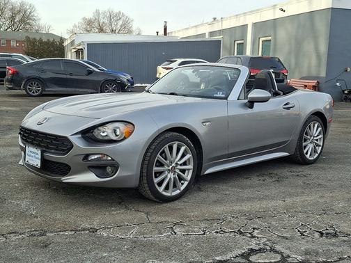 2017 FIAT 124 Spider Lusso
