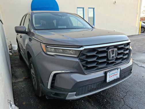 2023 Honda Pilot EX-L 8 Passenger