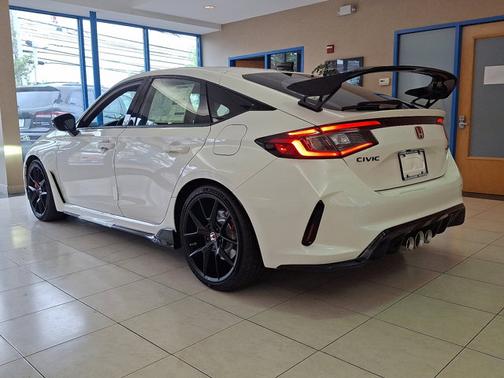 2025 Honda Civic Type R