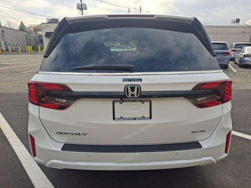 2025 Honda Odyssey Elite