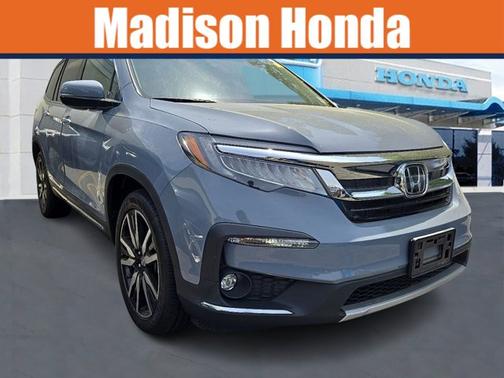 2022 Honda Pilot Touring 7-Passenger