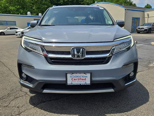 2022 Honda Pilot Touring 7-Passenger