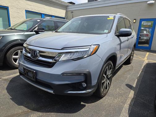 2022 Honda Pilot Touring 7-Passenger