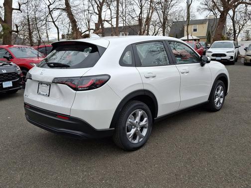 2025 Honda HR-V LX
