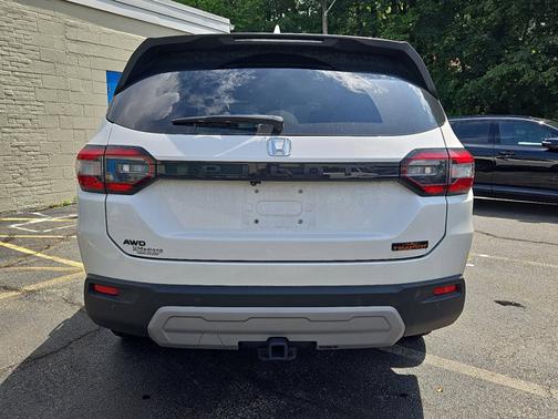 2023 Honda Pilot TrailSport