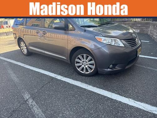 2013 Toyota Sienna XLE