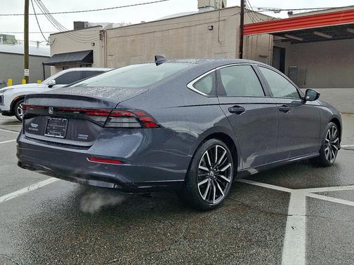 2025 Honda Accord Hybrid Touring