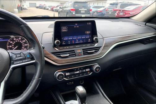 Super Black 2019 Nissan Altima 2.5 SL