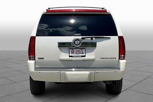 2012 Cadillac Escalade Luxury