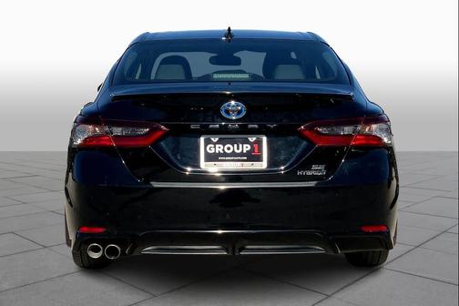 2024 Toyota Camry Hybrid SE