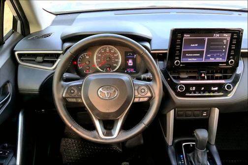 2022 Toyota Corolla Cross LE