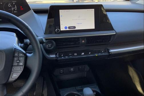 2025 Toyota Prius XLE