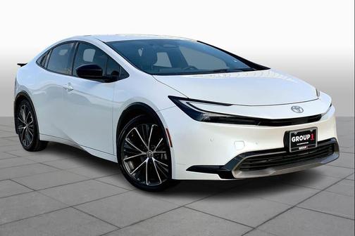 2025 Toyota Prius XLE