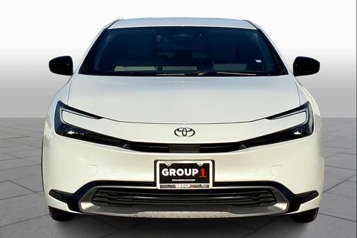 2025 Toyota Prius XLE