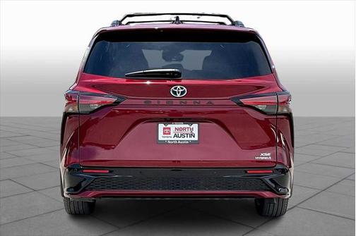 2023 Toyota Sienna XSE 7 Passenger