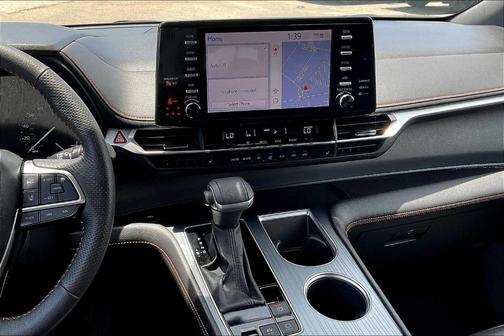 2023 Toyota Sienna L
