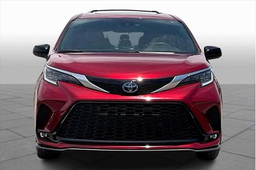2023 Toyota Sienna XSE 7 Passenger