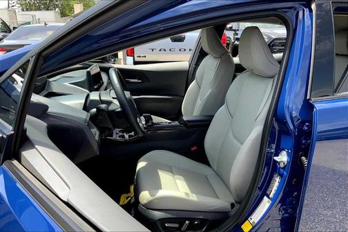 2024 Toyota Prius XLE