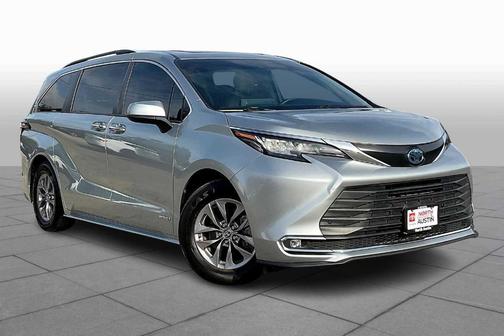 2021 Toyota Sienna XLE