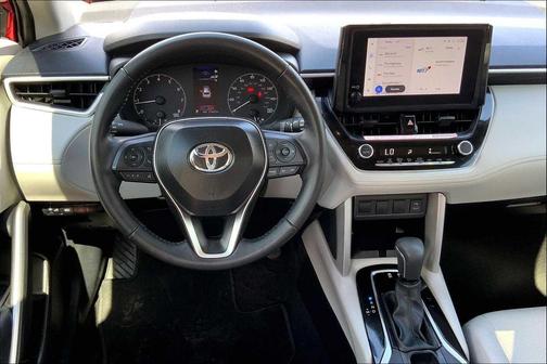 2025 Toyota Corolla Cross LE