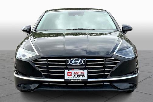 2022 Hyundai SONATA SE