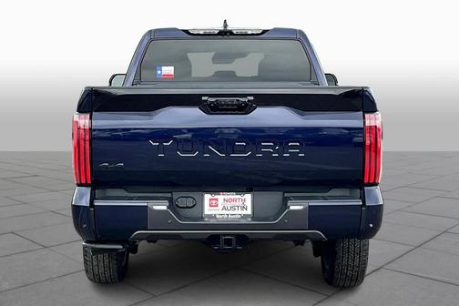 2022 Toyota Tundra Hybrid Platinum