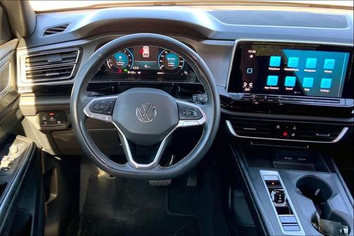 2024 Volkswagen Atlas Cross Sport 2.0T SE