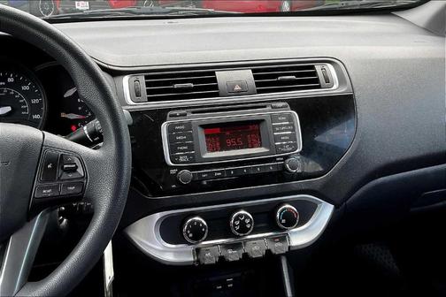 2016 Kia Rio LX