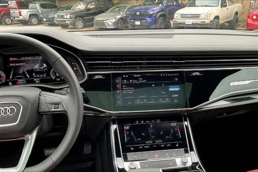 2023 Audi Q7 45 Premium