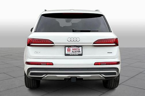 2023 Audi Q7 45 Premium