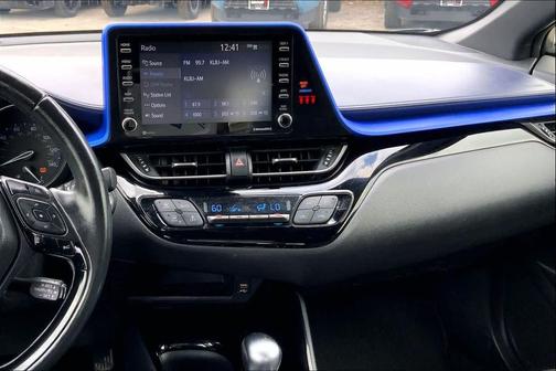 2021 Toyota C-HR XLE