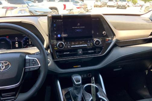 2024 Toyota Highlander Hybrid Limited