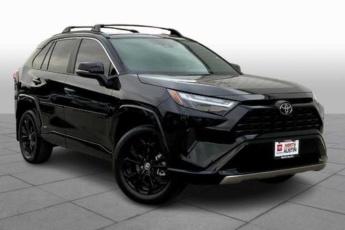 2025 Toyota RAV4 Hybrid SE