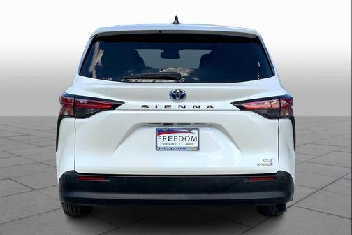 2021 Toyota Sienna XLE 7 Passenger